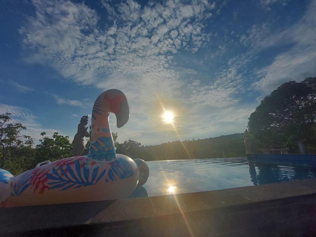 Innora Jungle Resort And Spa Batununggul Exterior foto